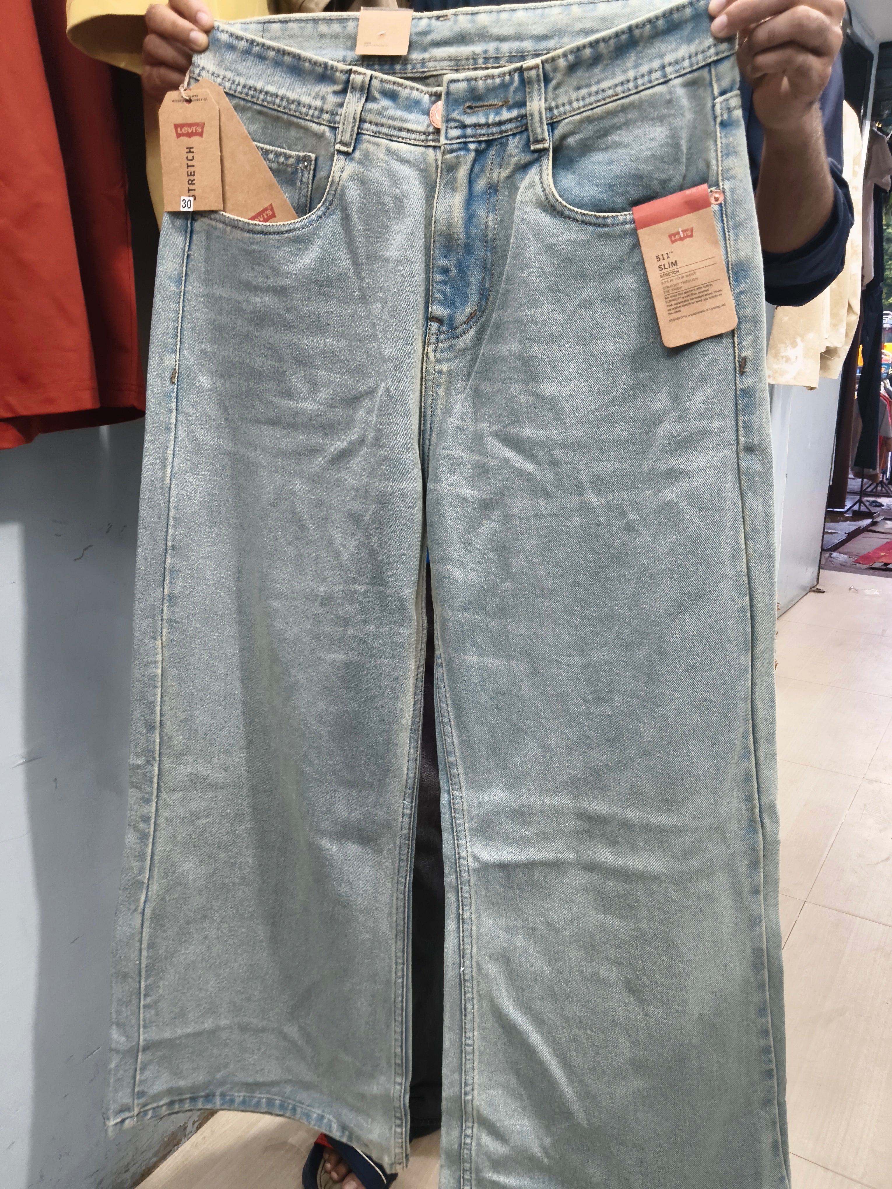 Levis straight fit