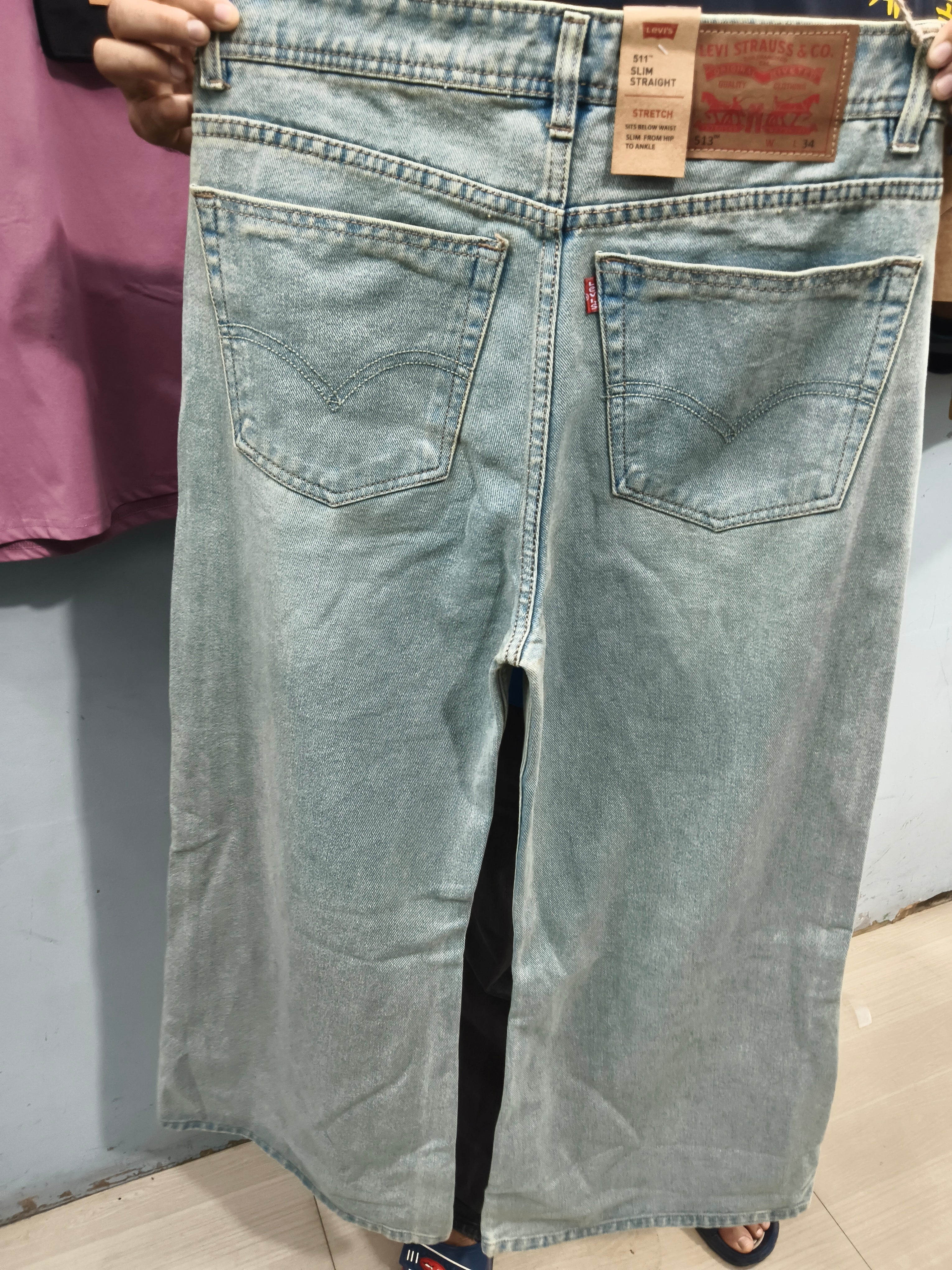 Levis straight fit
